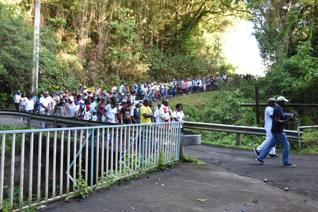 Chemin de croix passant la source Marie Déau à Félicité