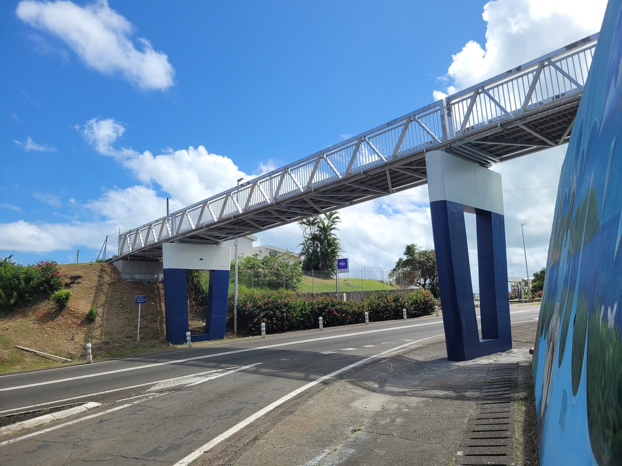 Illustration 5 de l’actualité « INAUGURATION DE LA NOUVELLE PASSERELLE DES ÉCOLIERS »