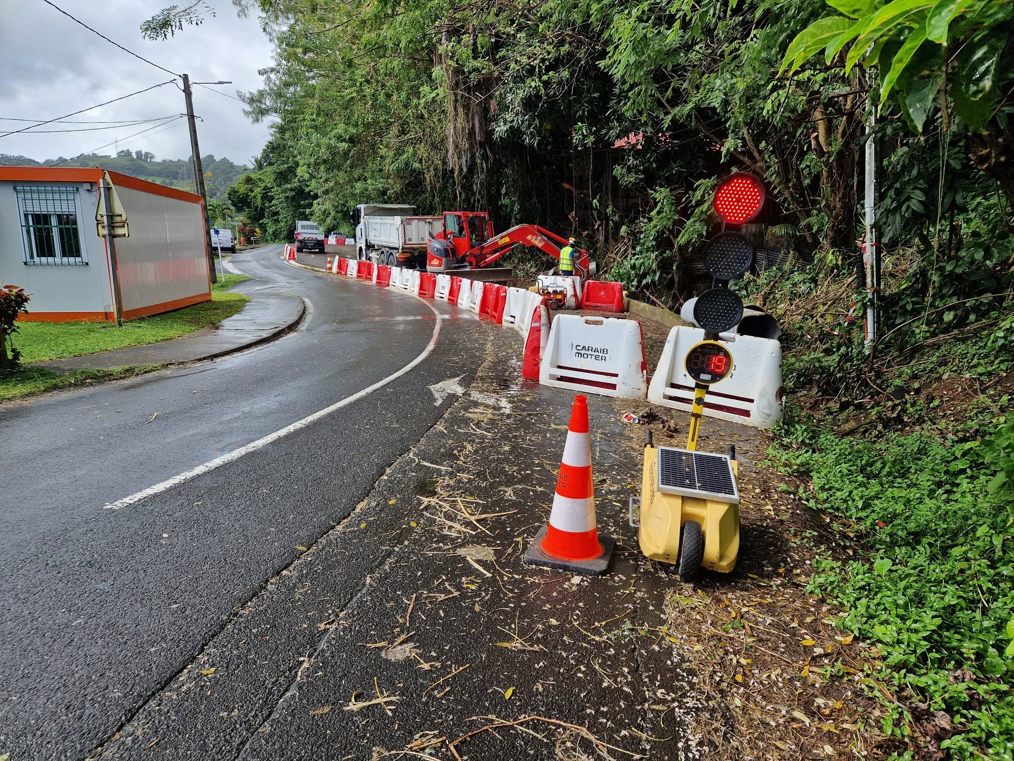 Illustration 2 de l’actualité « TRAVAUX EN COURS SUR LA RD 25 A DERRIERE-MORNE »