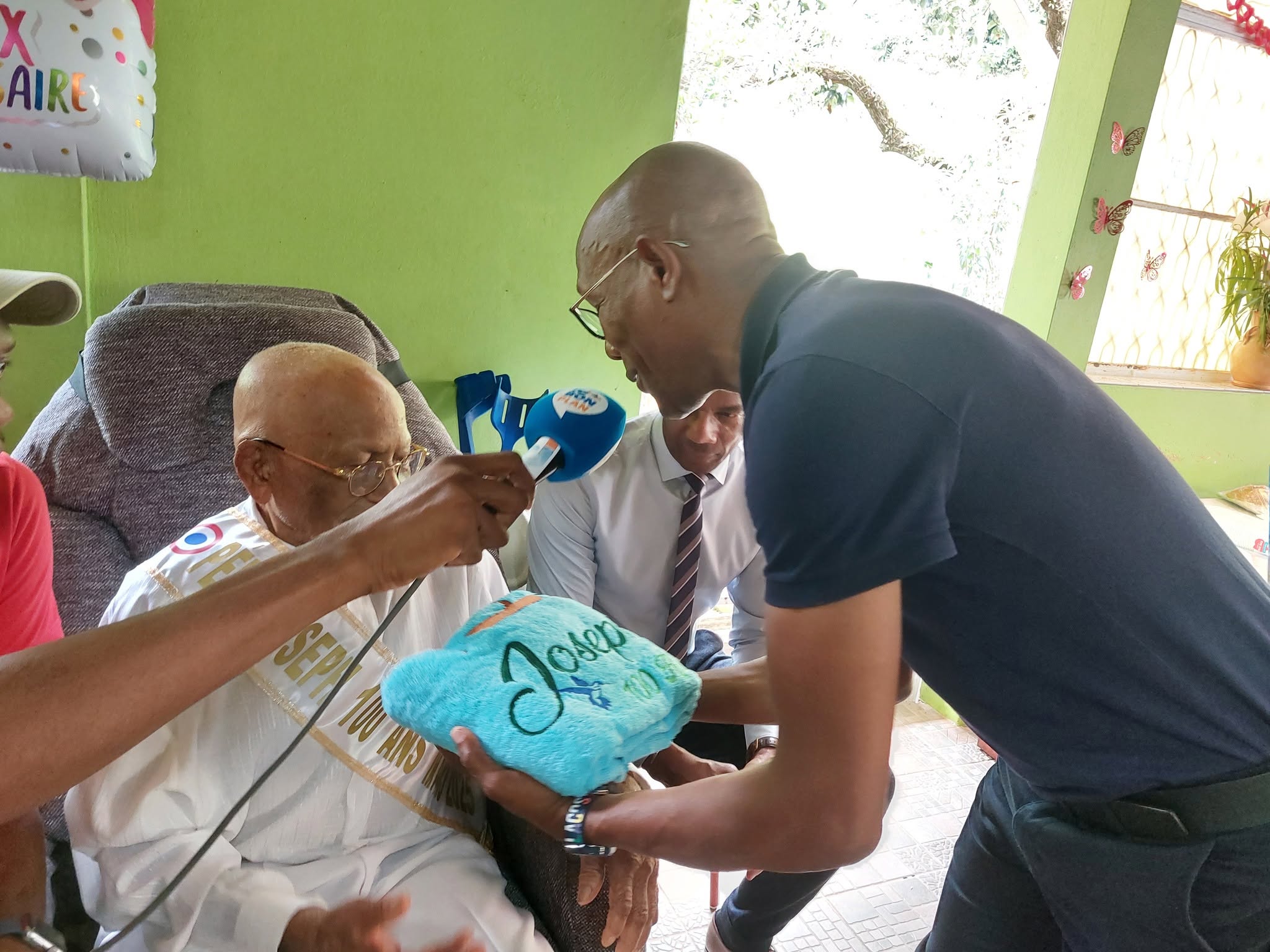 Illustration 5 de l’actualité « Joseph CYPRIA fete ses 100 ans ! »