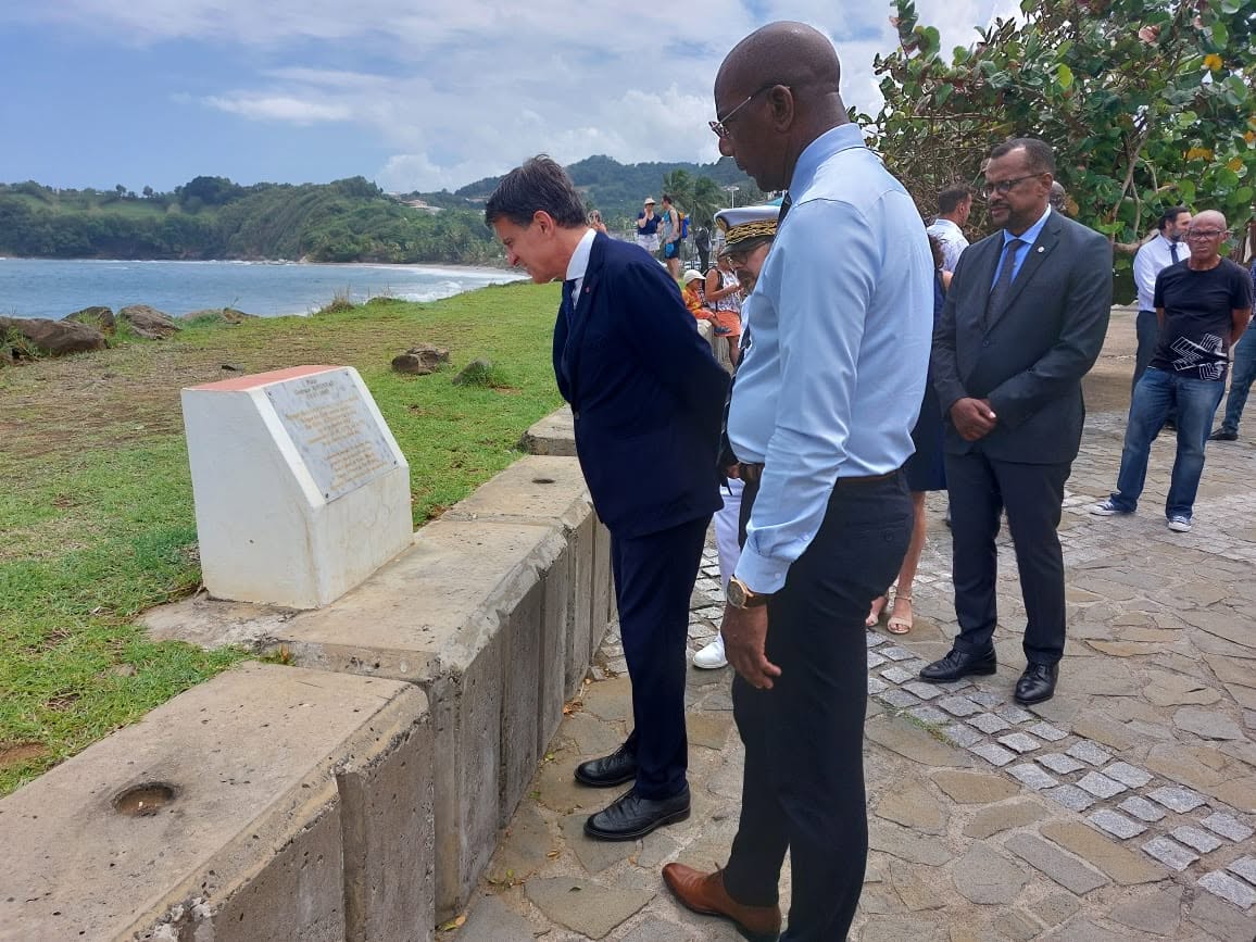 Illustration 3 de l’actualité « MANUEL VALLS EN VISITE A SAINTE-MARIE »